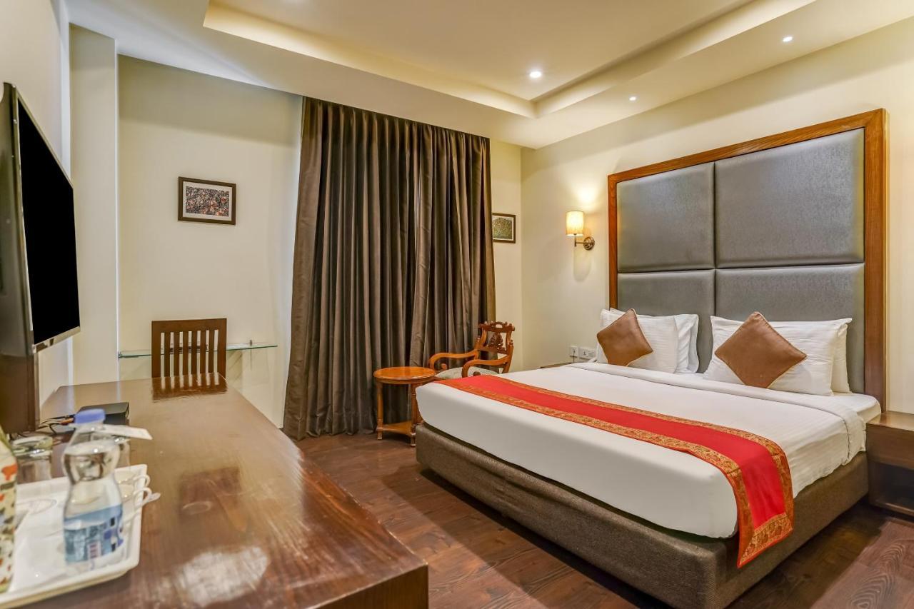 Townhouse 552Hotel Royal Court Jalandhar Exterior foto